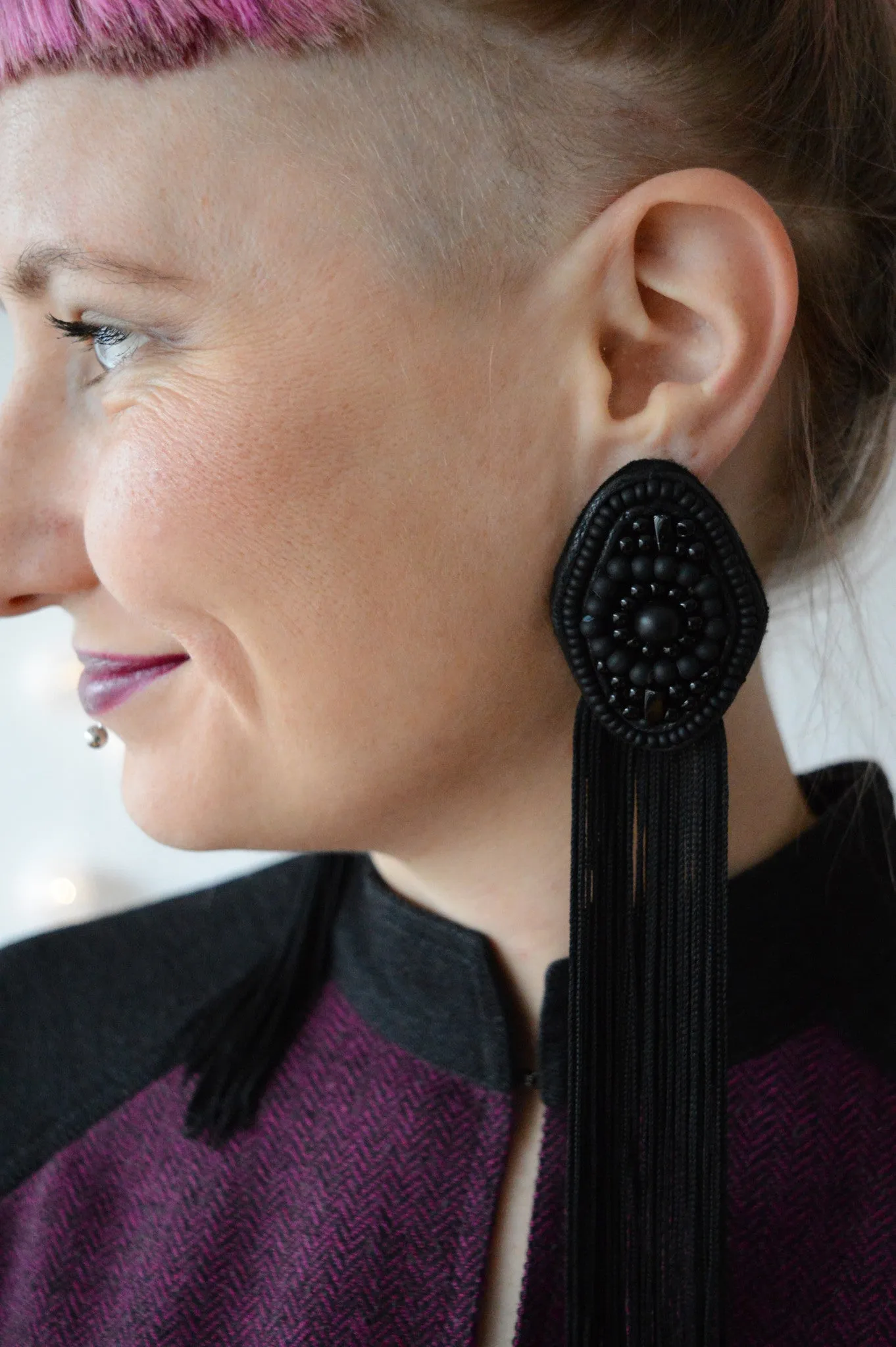 Black rhombus fringe earrings