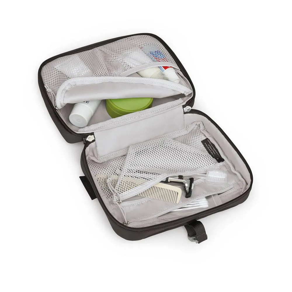 Daylite Hanging Toiletry Kit