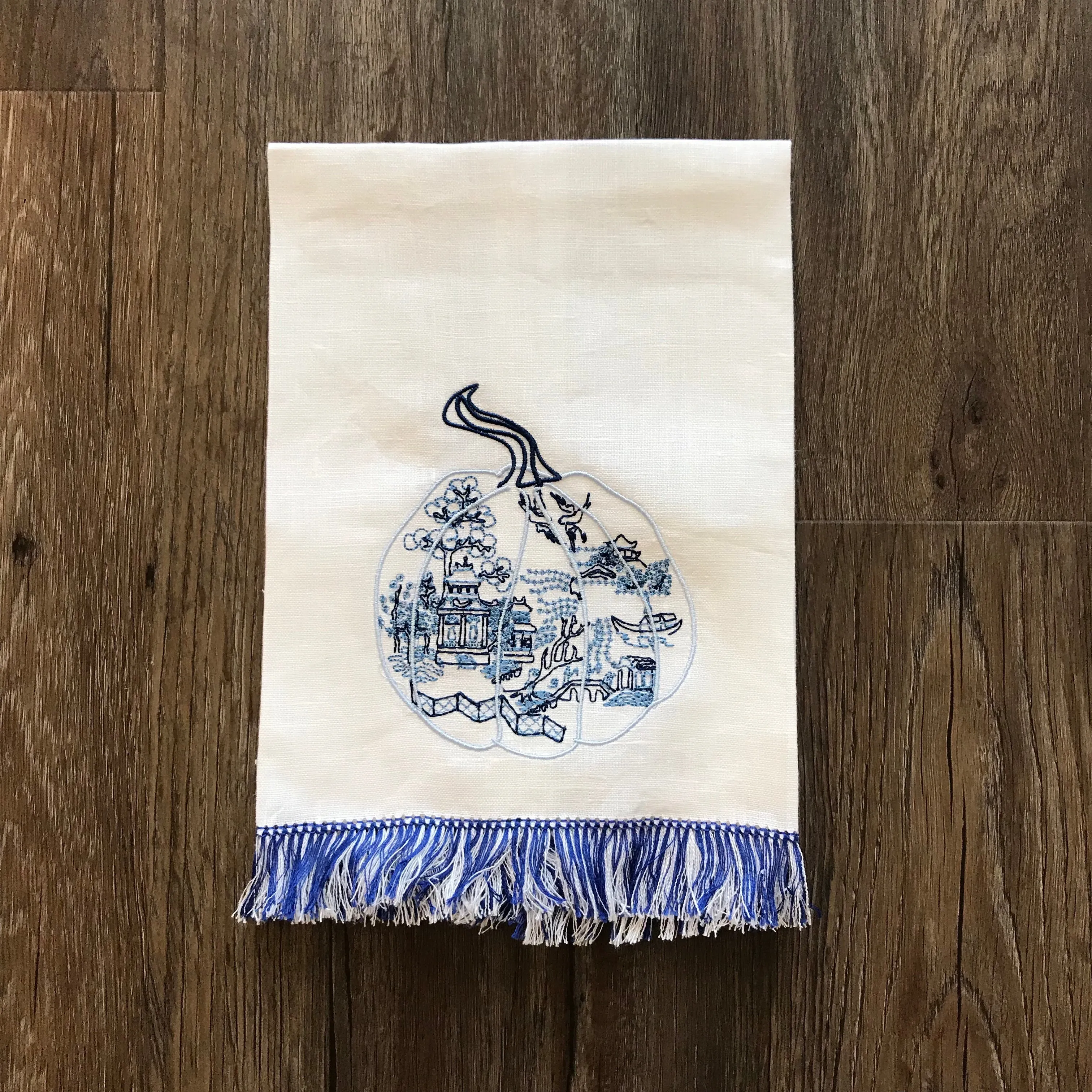 Fringe Guest Towel