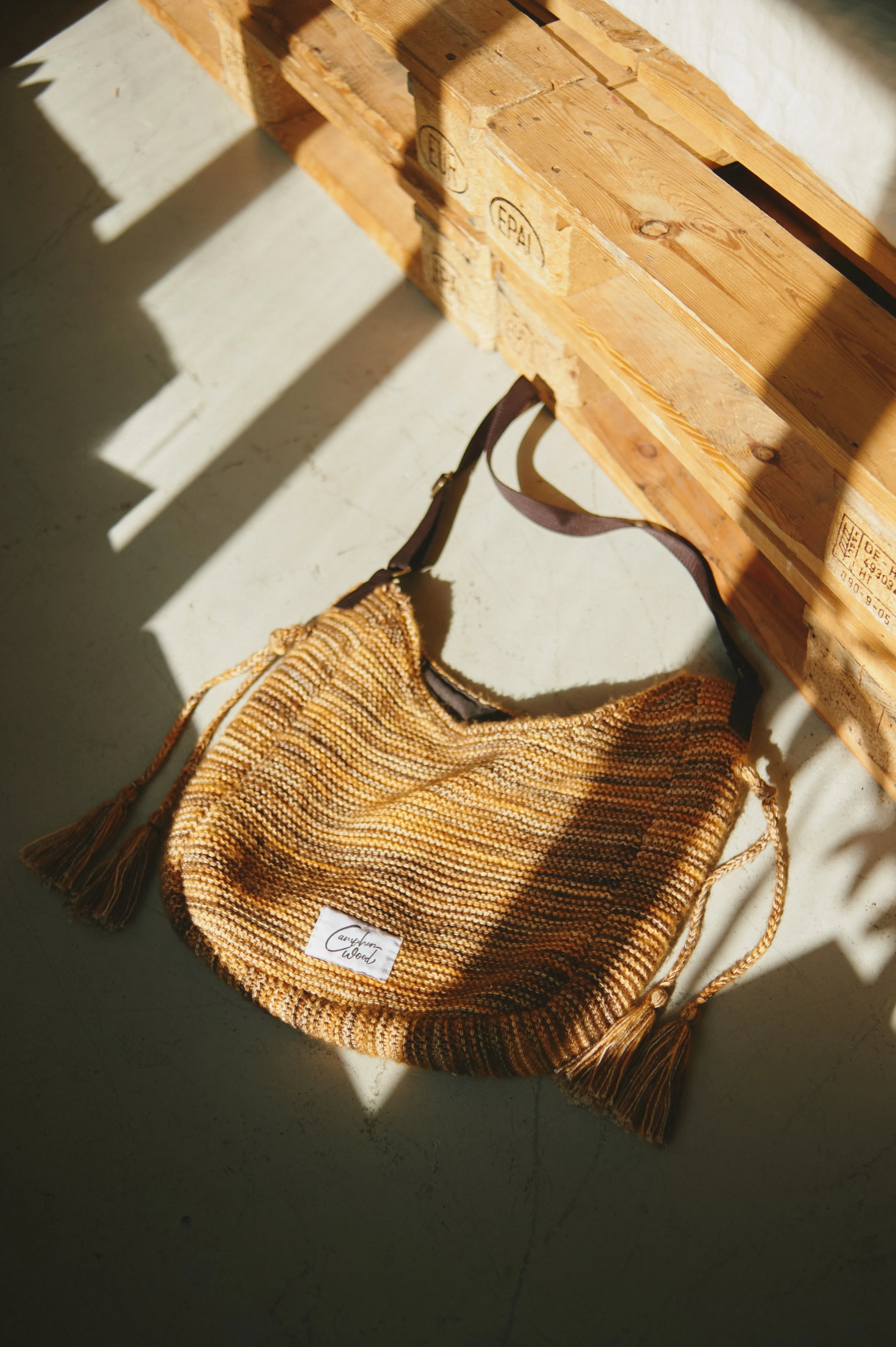 fringe knit shoulder bag