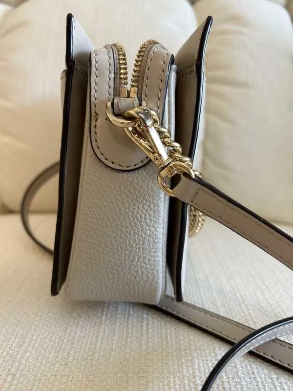 Jet Set Large Leather Chain Crossbody Bag