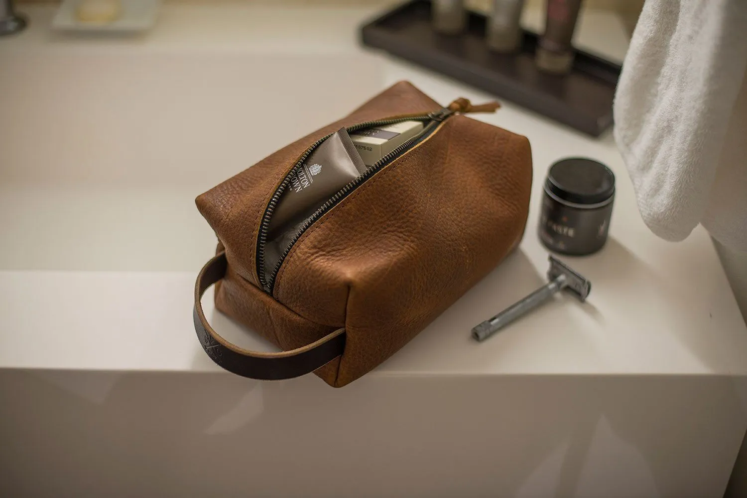 LEATHER SHAVE KIT | LEATHER TOILETRY BAG | LEATHER DOPP KIT