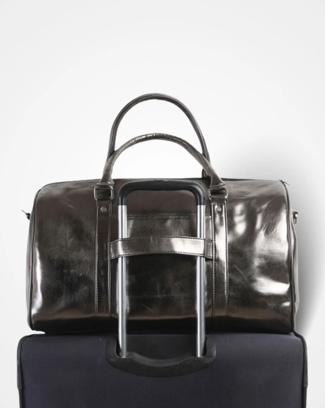 METALLIC SILVER CABIN BAG - CARRY-ON LUGGAGE