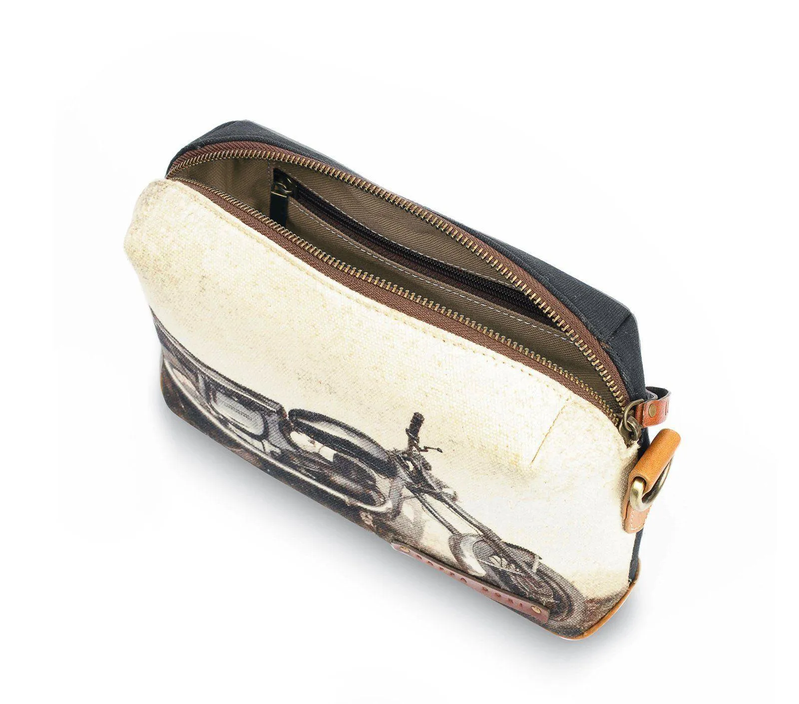 TOILETRY BAG