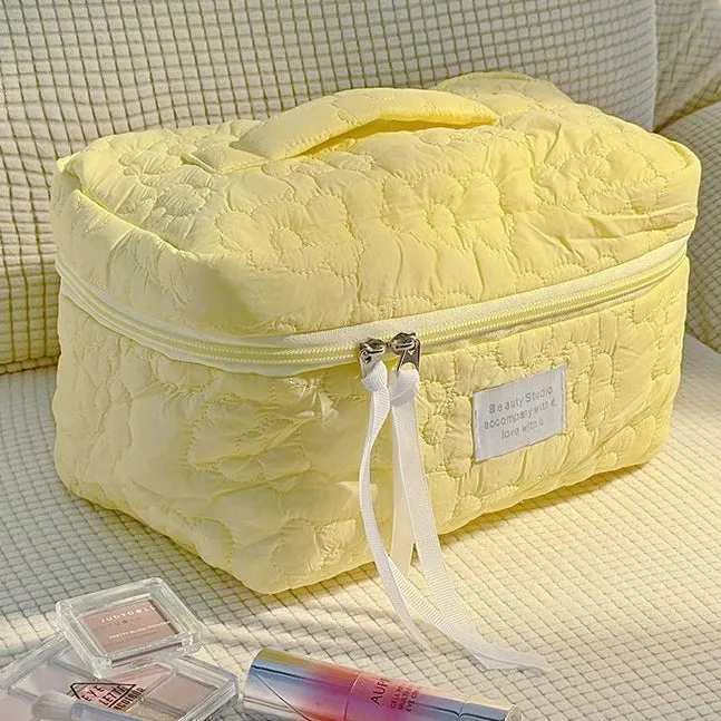 Versatile Travel Cosmetics & Toiletry Storage Bag