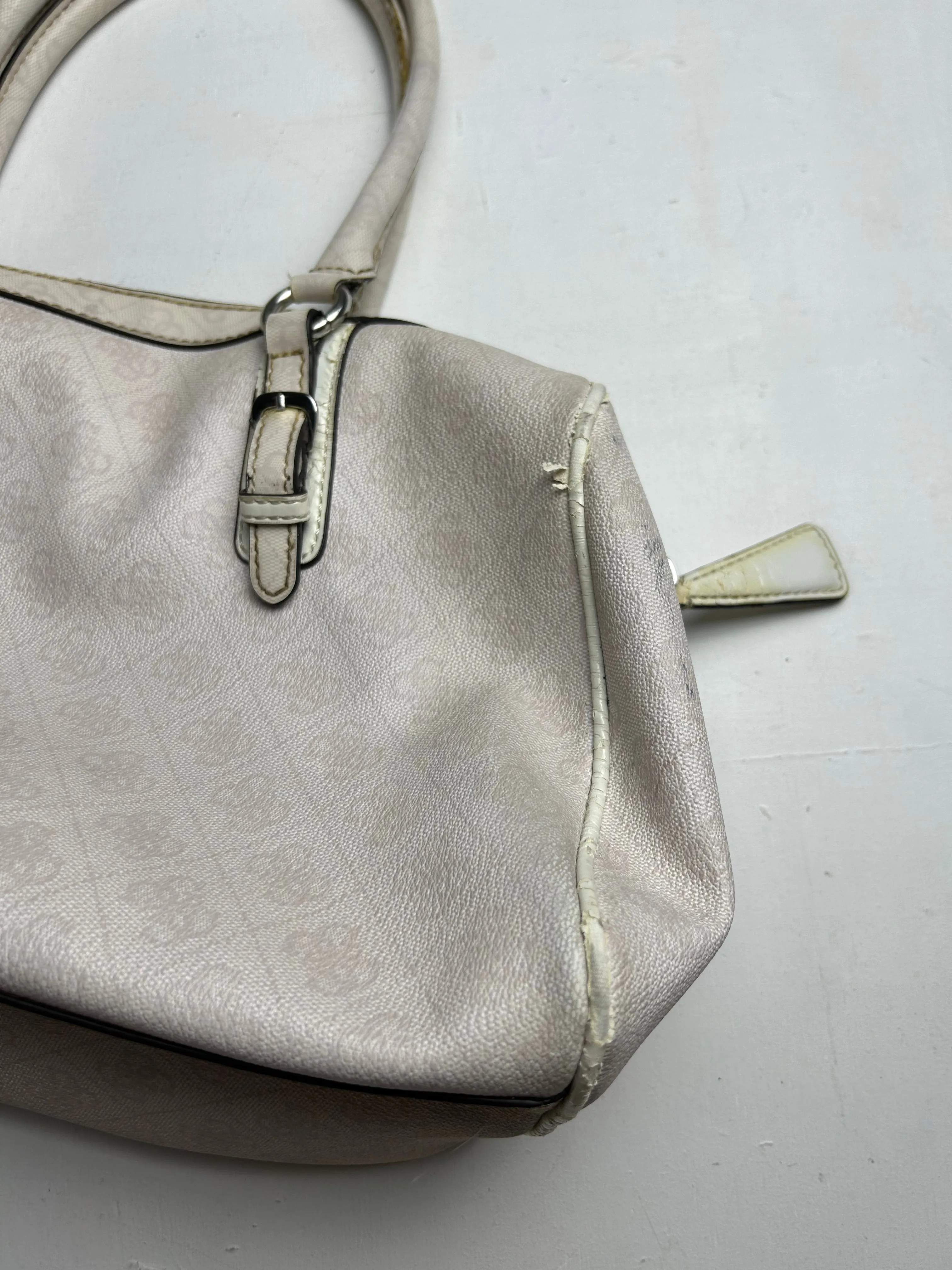 White monogram y2k vintage uni shoulder bag