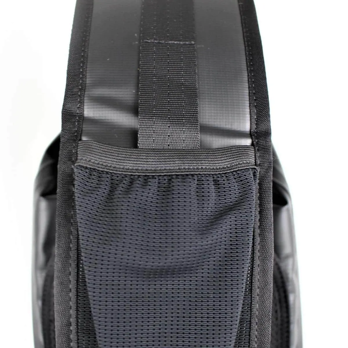 [Y.E.S] Hypergear Sling Pac